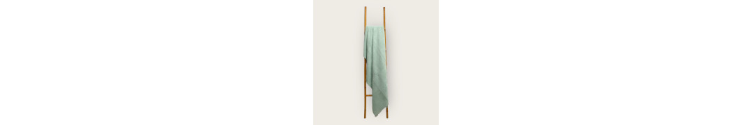 Manta Chenille Verde Agua em Algodão com Franjas | Laura Home
