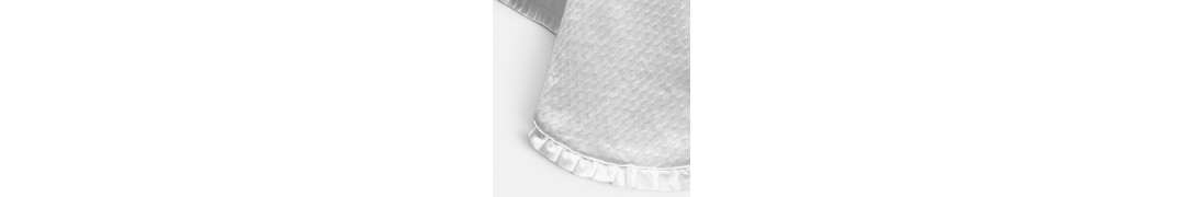 Edredão Bordado Bolas Branco 100% Algodão | Laura Home