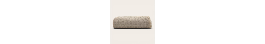 Manta Waffle Tana Camel 100% algodón | Laura Home