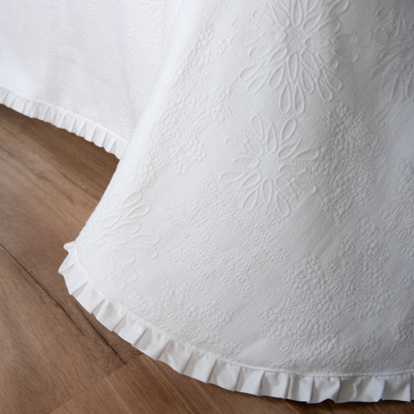 Edredão Sirila Floral Branco